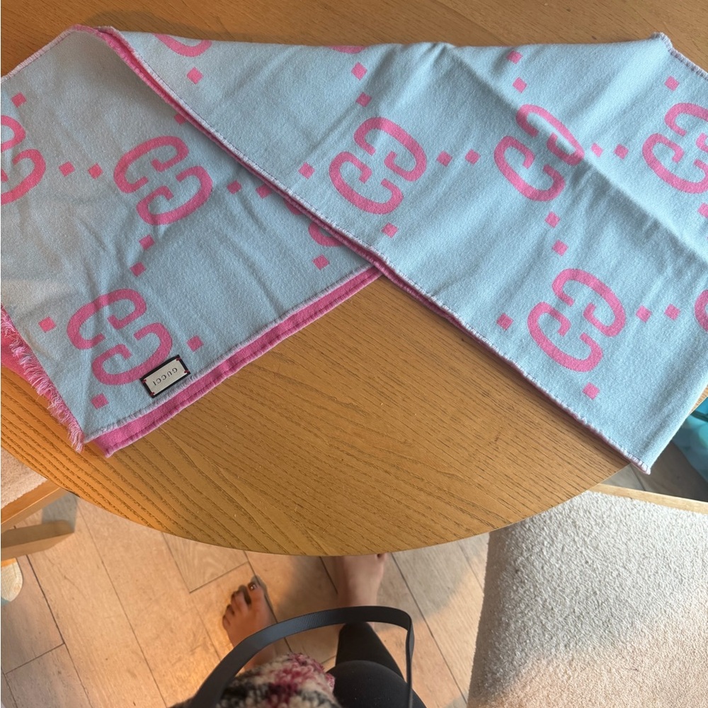 Gucci Pink and Blue GG Monogram Wool Scarf - Picture 6 of 6